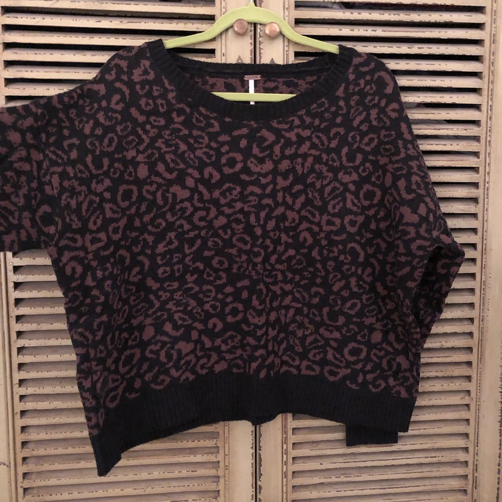 Free People Cheetah Sweater Top - Picture 2 of 7